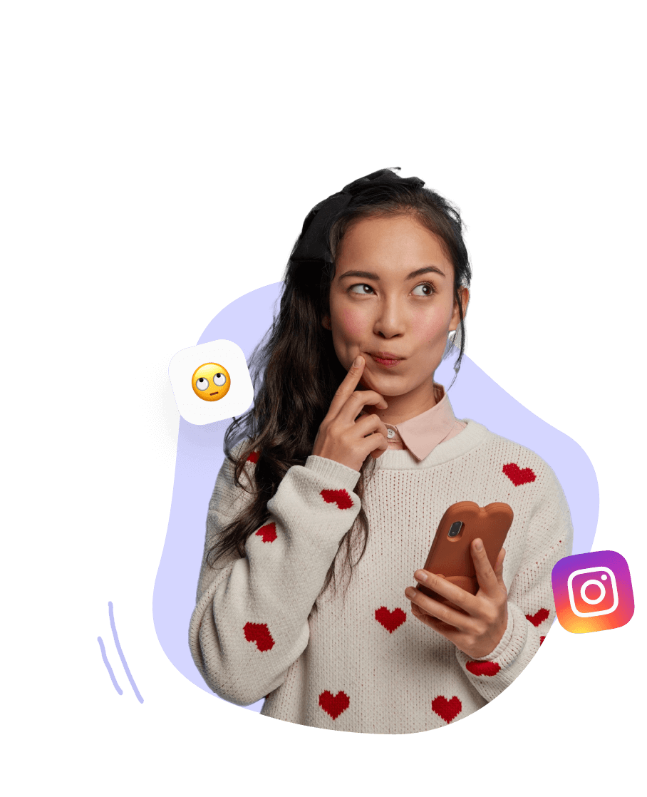 Nachdenkliche junge Frau mit Smartphone, umgeben von Instagram-Logo und Emoji, symbolisiert Social Media Interaktion und Engagement